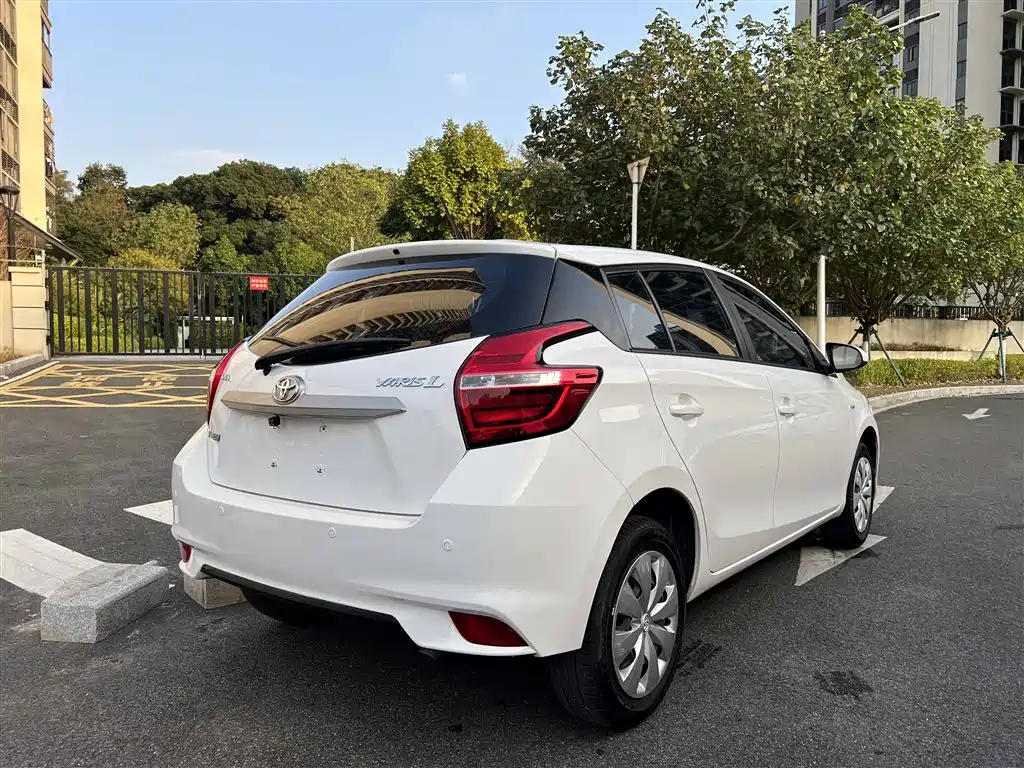 Toyota YARiS L Zhi Xuan 2020 1.5L CVT Leading Edition фото 8