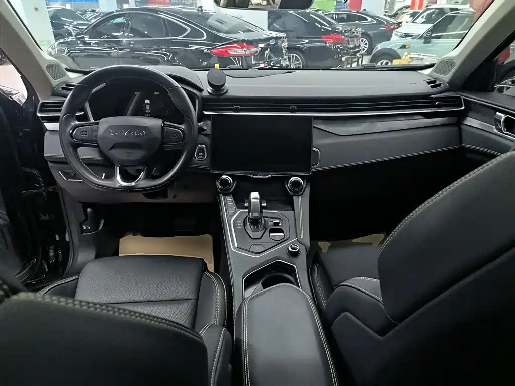 Lynk & Co 01 2023 2.0TD 2WD Pro фото 6