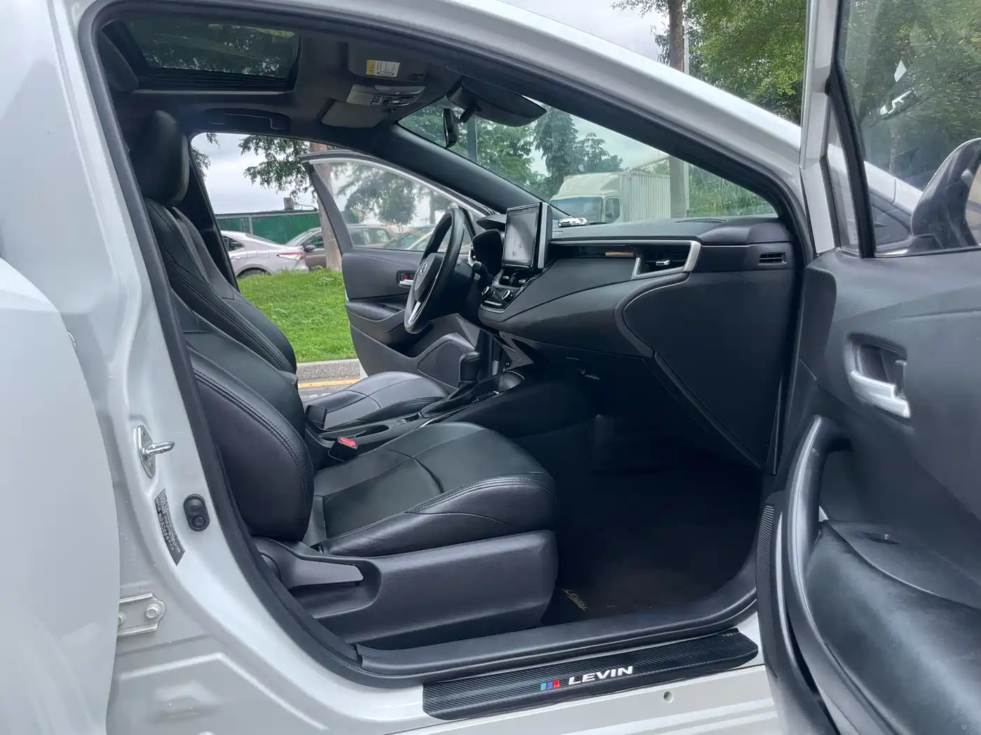 Toyota Levin 2021 185T CVT Luxury Edition фото 13