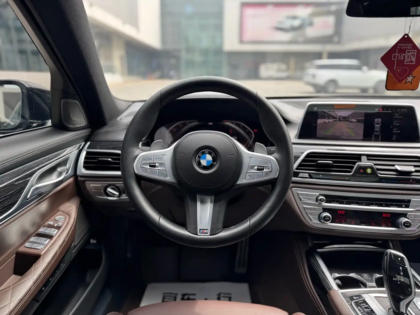 BMW 7 Series 2019 740Li Leading M Sport Package фото 15