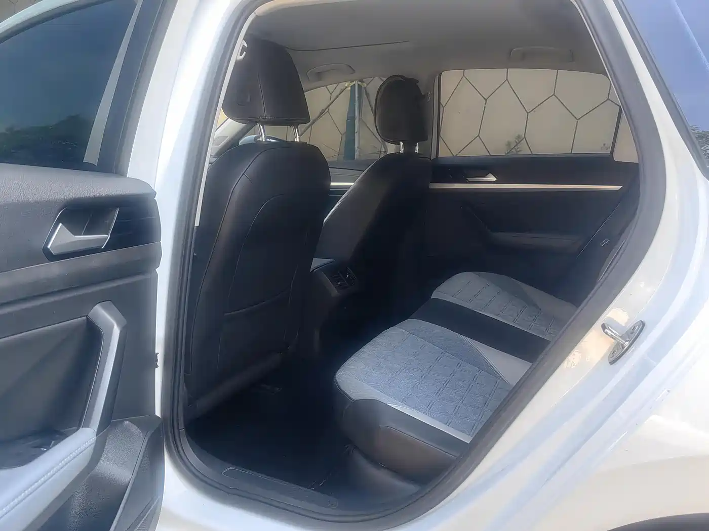 Volkswagen Lavida 2023 280TSI DSG Comfort Edition фото 4
