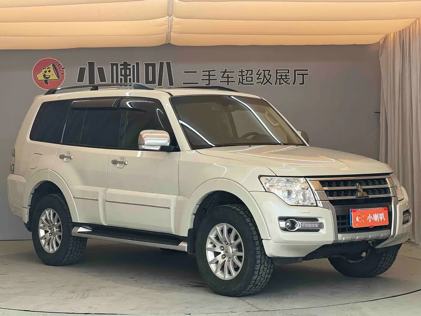 Mitsubishi Pajero (Import) 2016 3.0L Automatic Premium (China V) фото 3