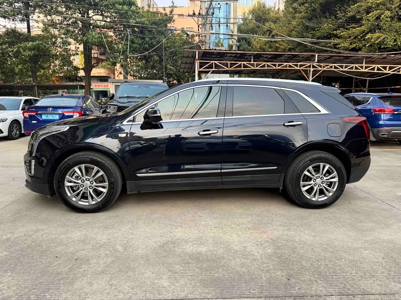 CADILLAC XT5