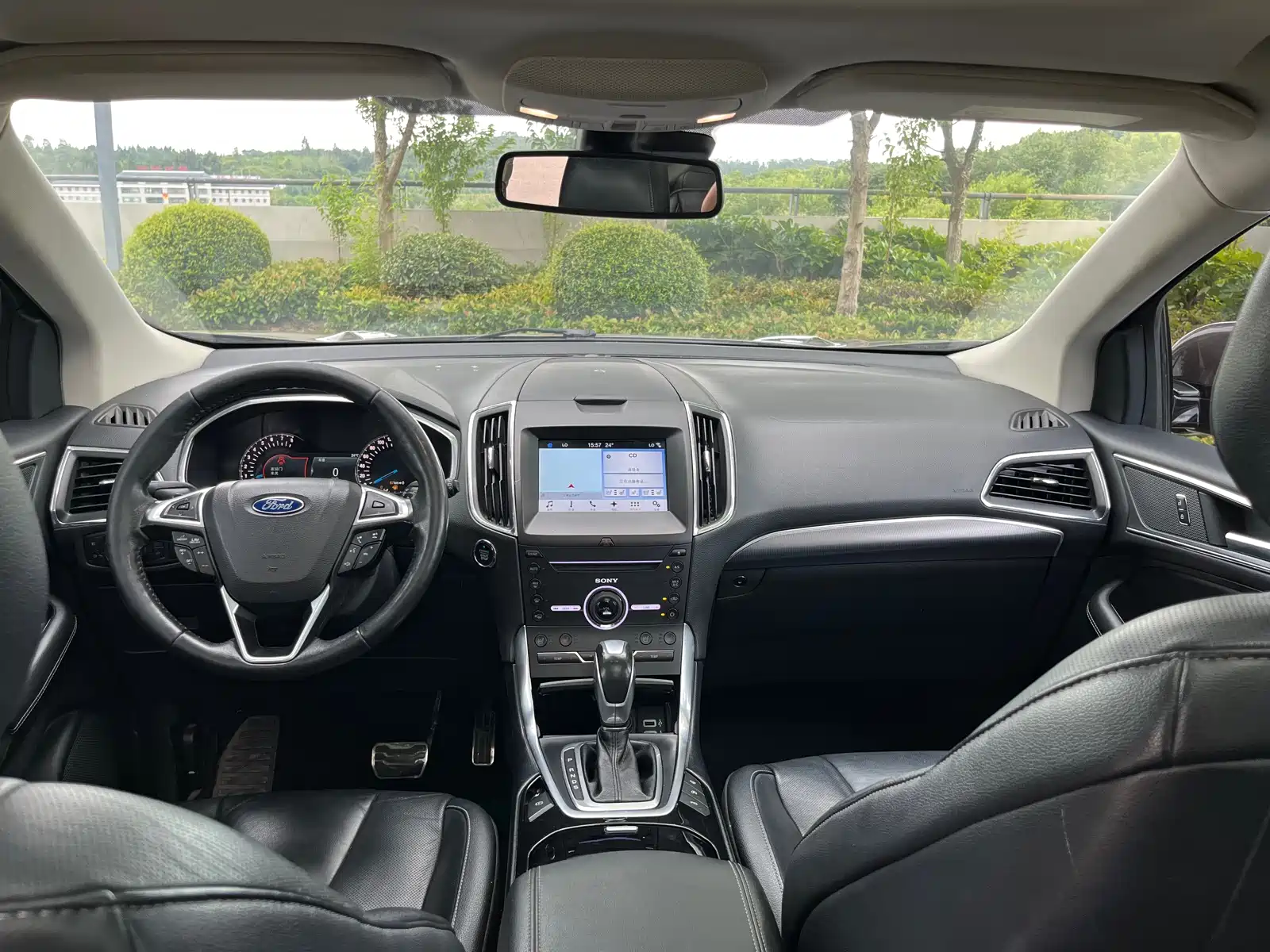 Фото 6 - Ford Edge