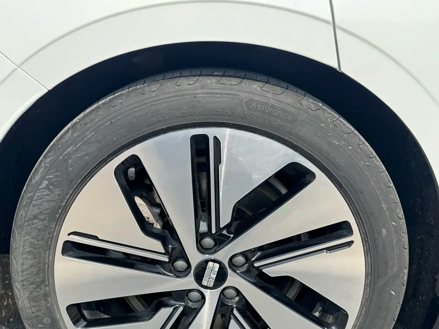 GEELY GALAXY GALAXY E8