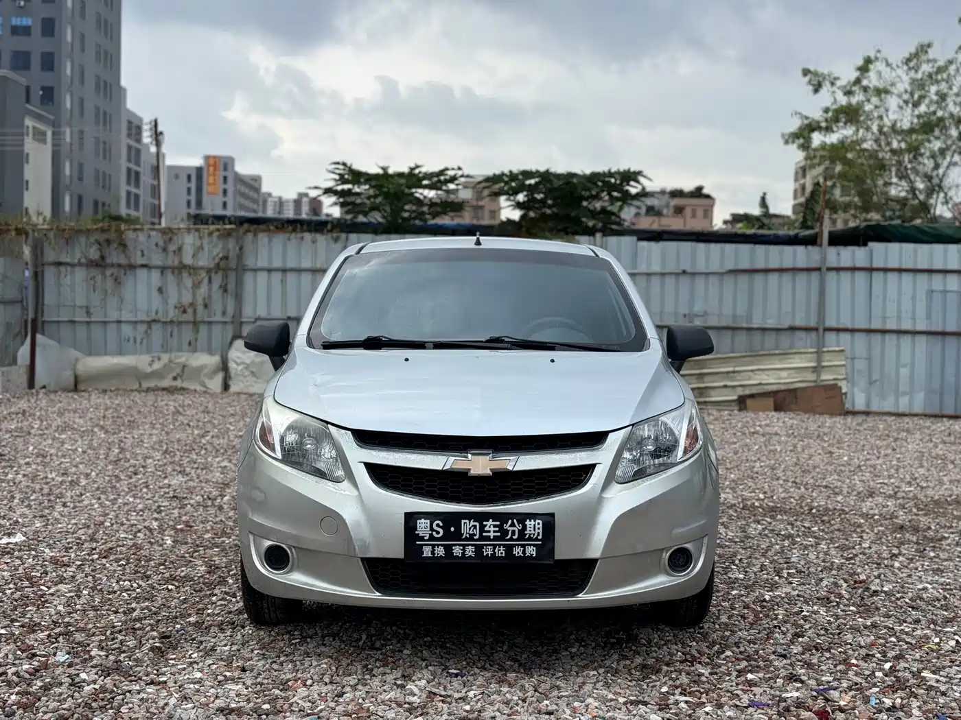 Chevrolet Sail 2013 Sedan 1.2L AMT Ideal Edition фото 2