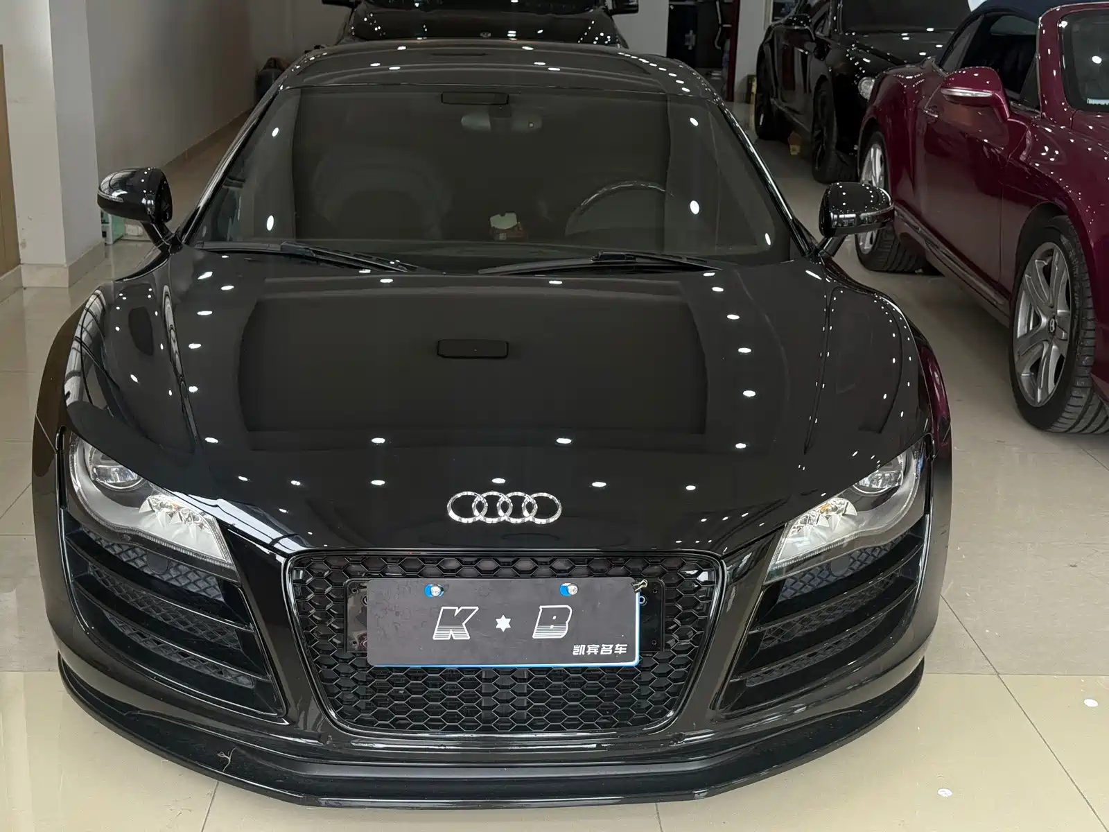 Фото 1 - Audi R8