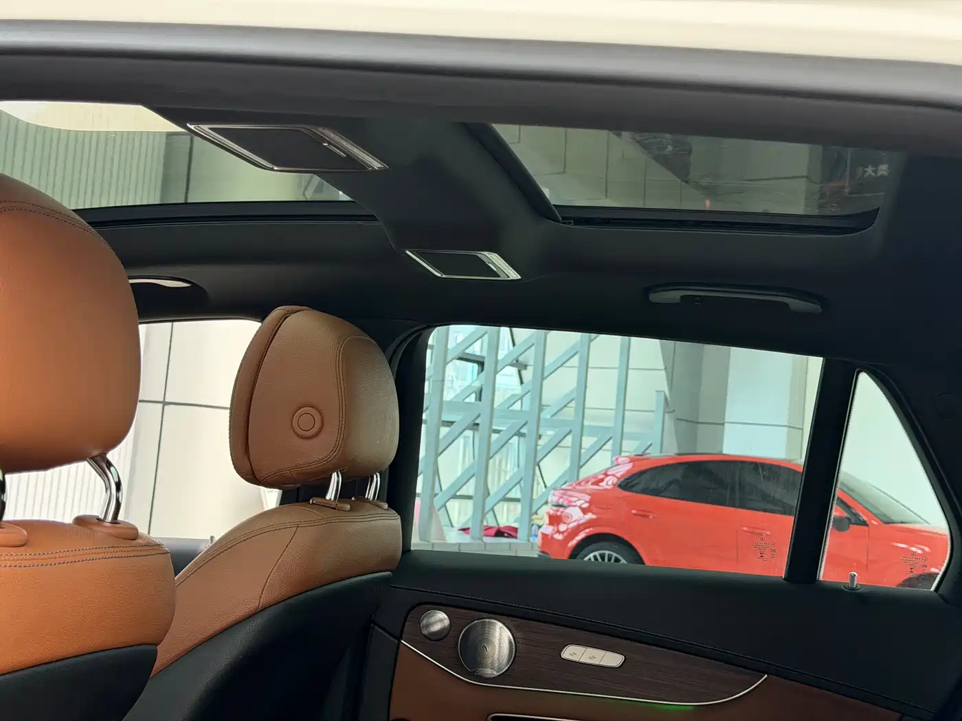 Mercedes-Benz GLC 2020 Facelift GLC 300 L 4MATIC Dynamic фото 18