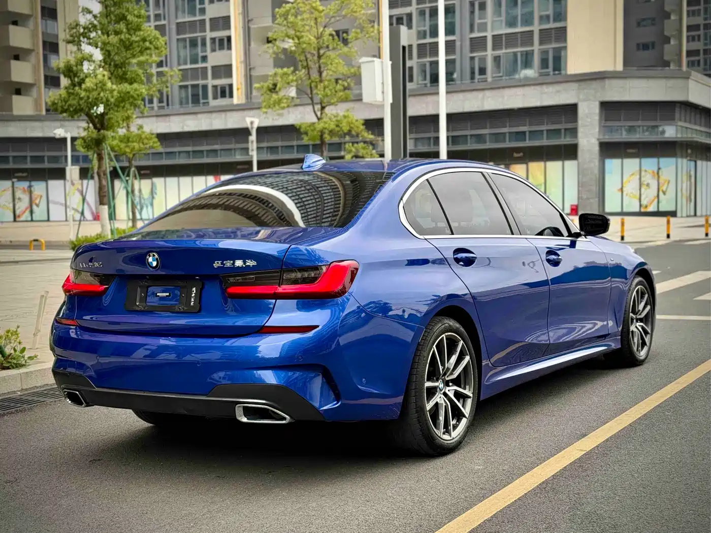 BMW 3 Series 2020 325Li M Sport Package фото 16