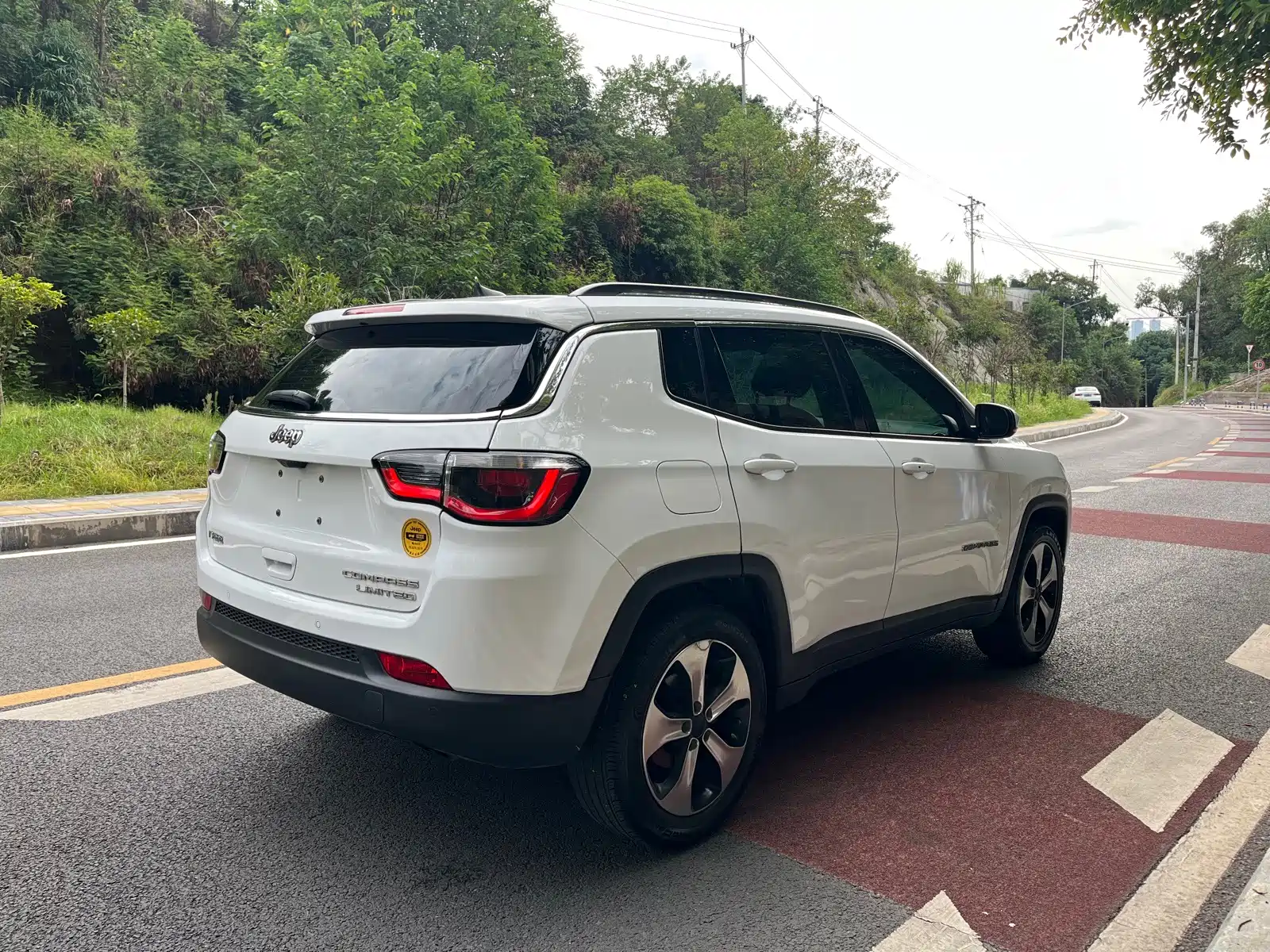 Фото 24 - Jeep Compass