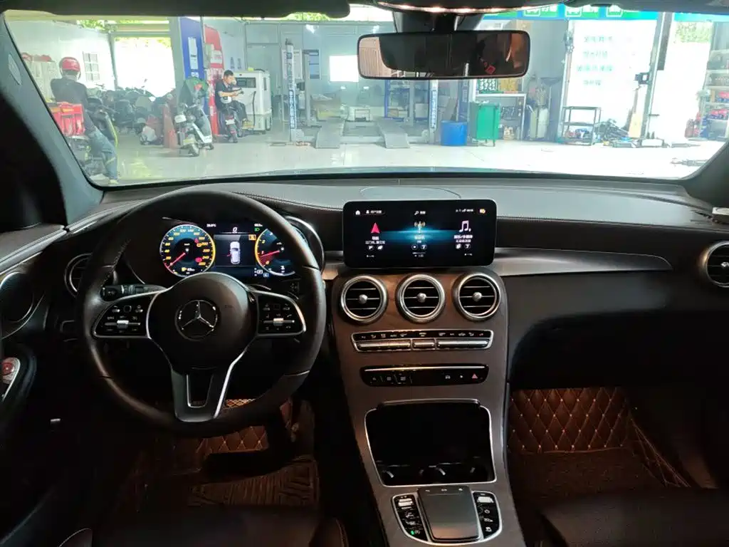 Mercedes-Benz GLC 2021 GLC 260 L 4MATIC Luxury фото 6