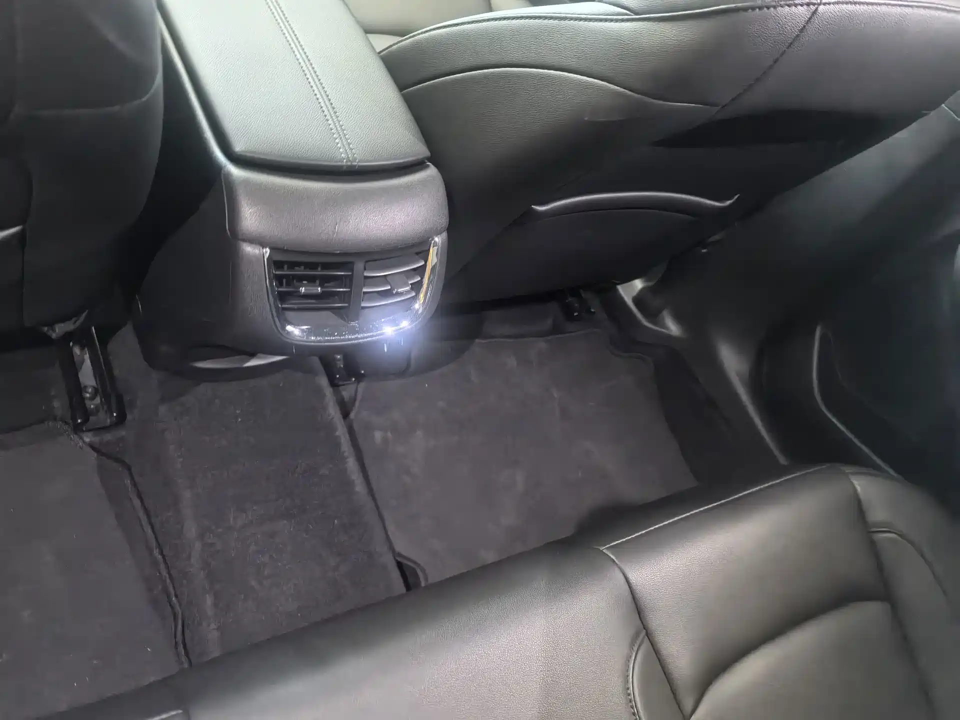 Фото 8 - Chevrolet Malibu XL