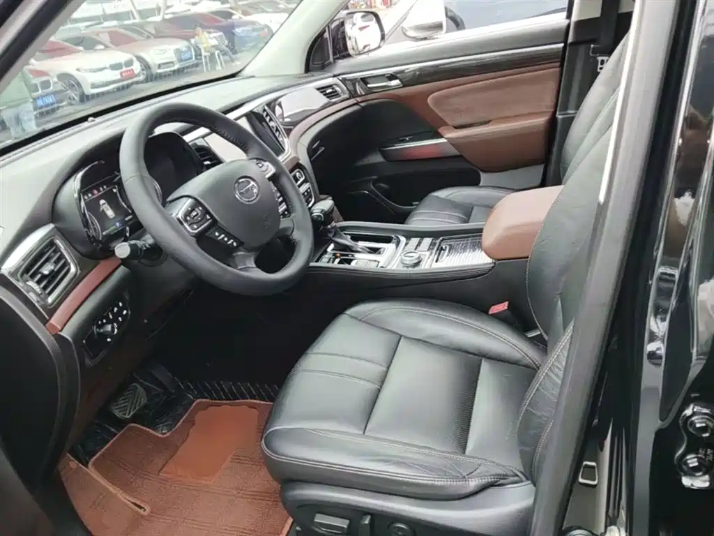 GAC Trumpchi Trumpchi GS8 2017 320T AWD Luxury Smart Connect (7-Seater) фото 15