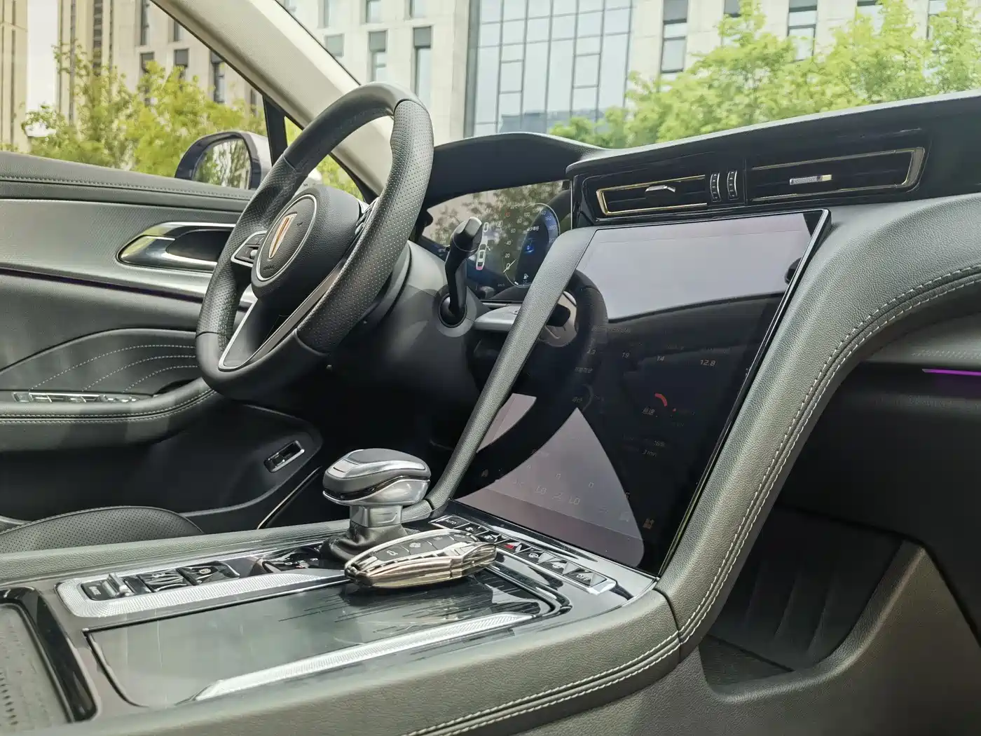 Hongqi H5 2024 2.0T Automatic Smart Connect Flag Smooth Edition фото 12