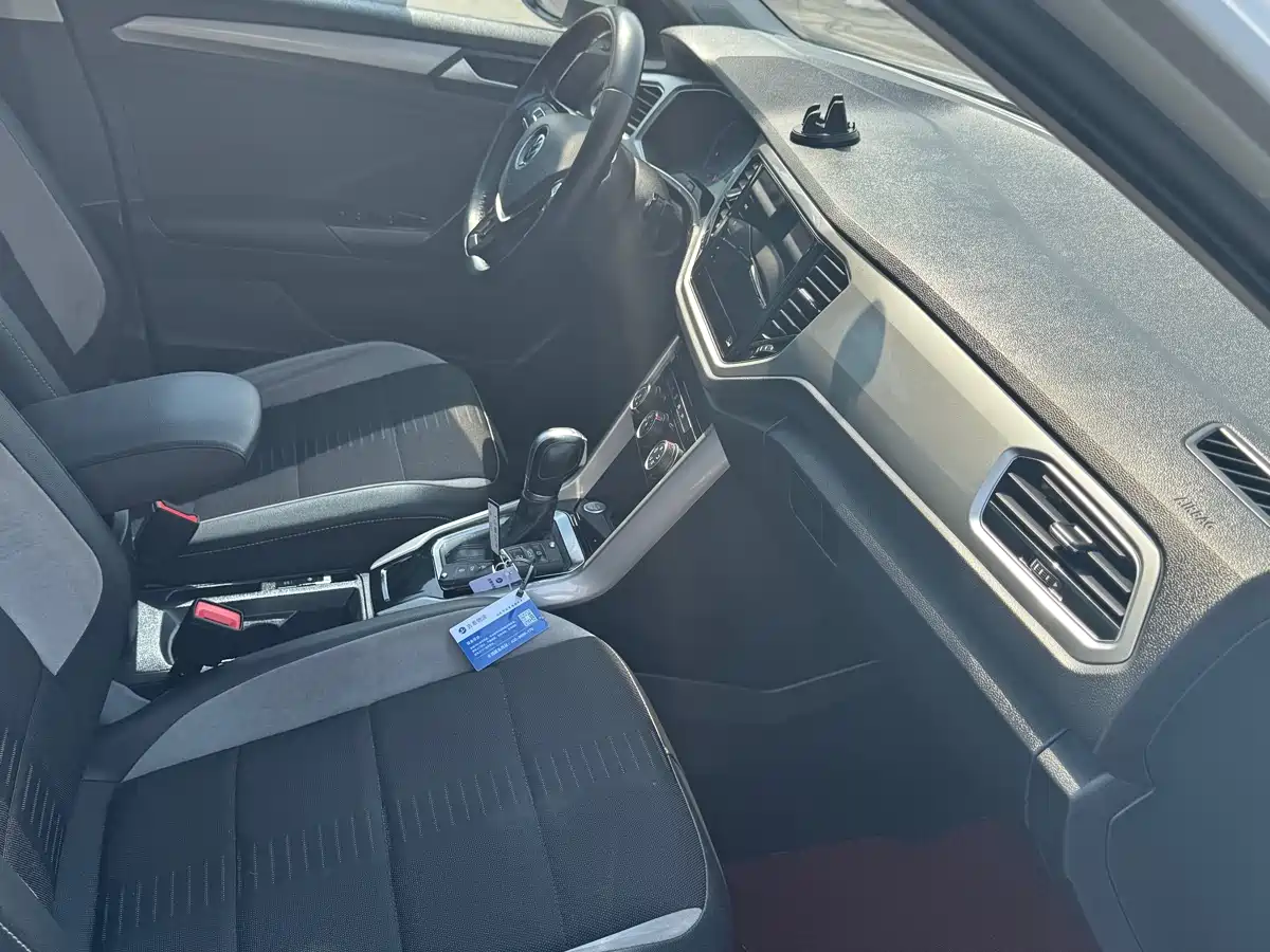 Volkswagen T-ROC 2022 280TSI DSG 2WD Elite PLUS фото 17
