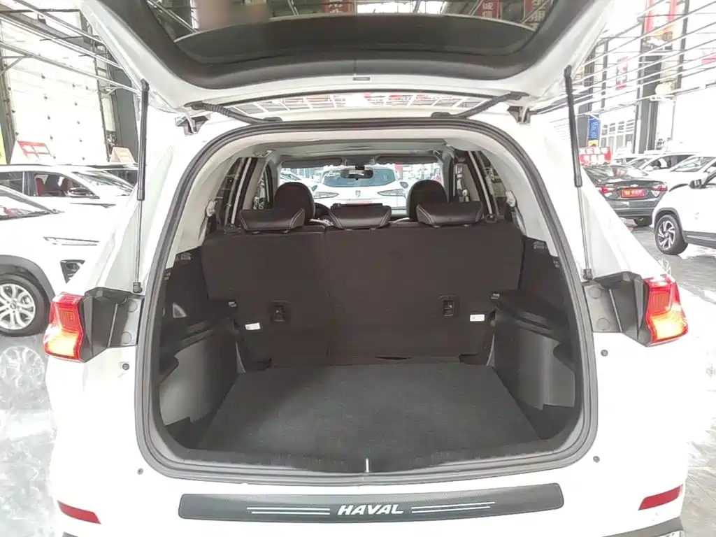 Haval M6 2024 2023 PLUS 1.5T DCT Luxury Smart Connect