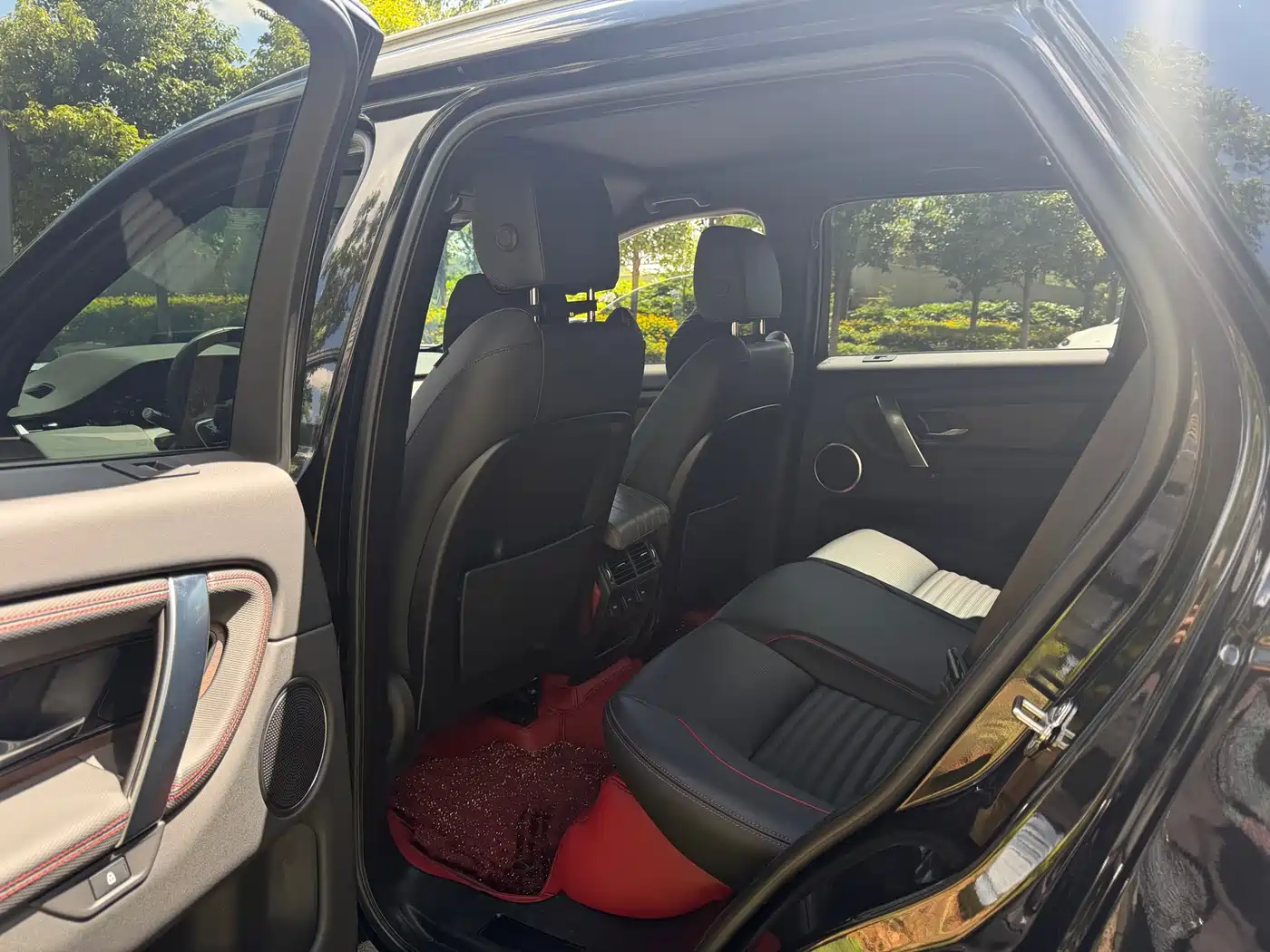 Land Rover Discovery Sport 2022 Model Facelift 249PS R-Dynamic S Performance Edition 5-seater фото 8