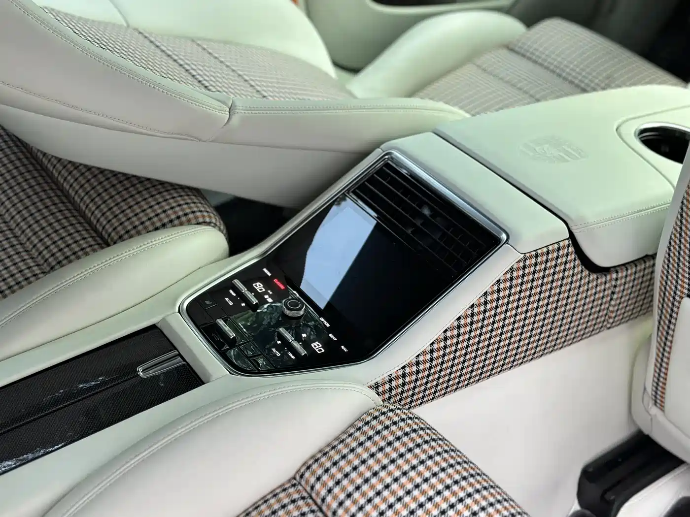 Porsche Panamera 2017 Panamera 4 Sport Turismo 3.0T фото 7