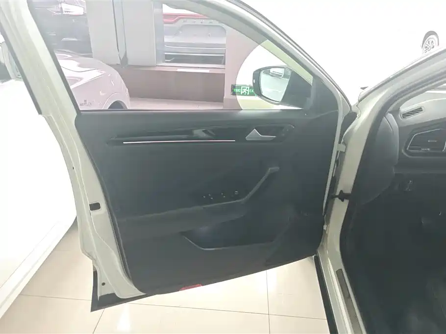 Volkswagen T-ROC 2021 280TSI DSG 2WD Comfort Connected фото 7