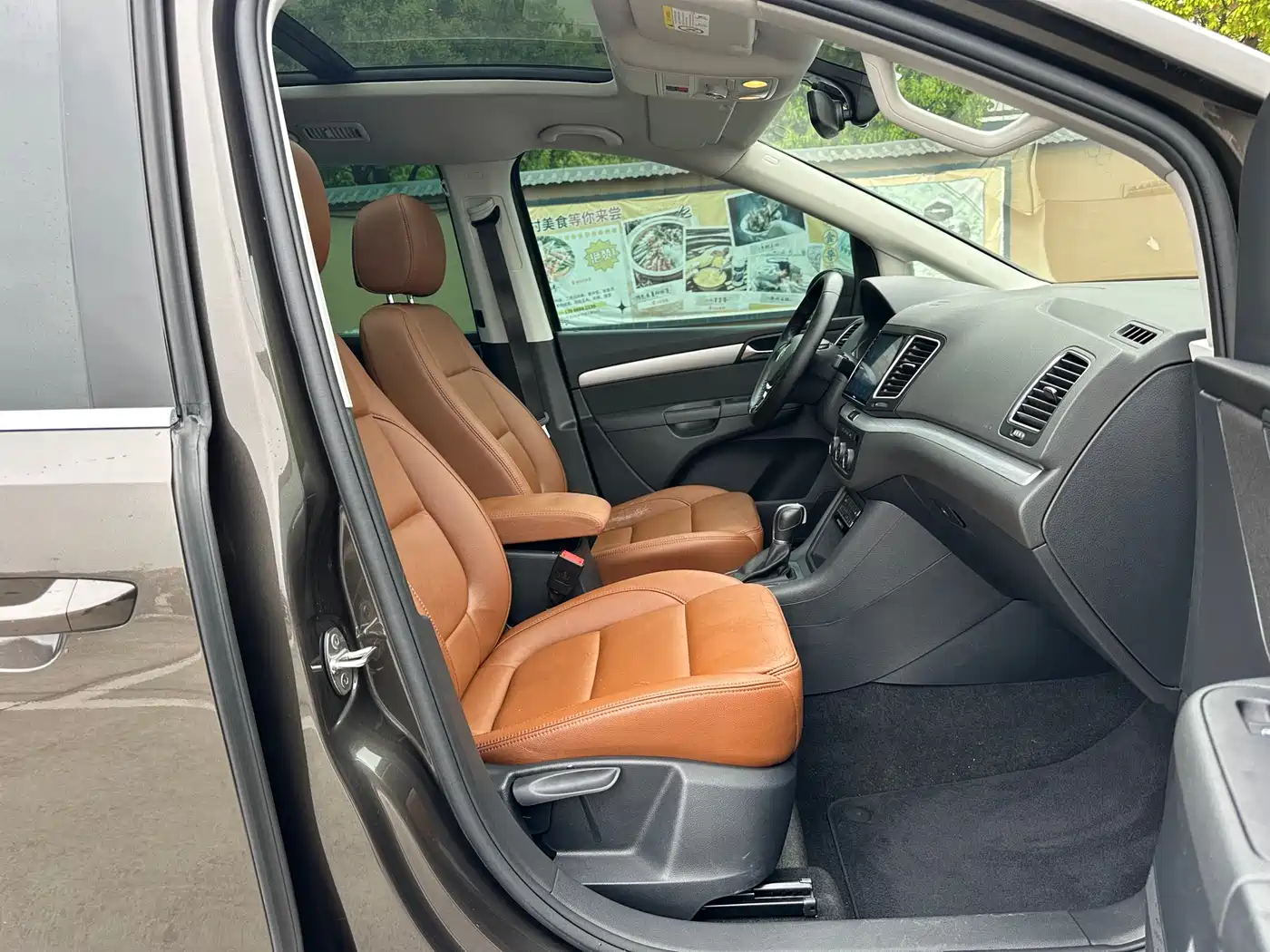 Volkswagen Sharan 2018 380TSI Comfort 7-Seater фото 21