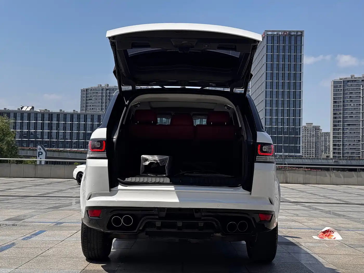 Land Rover Range Rover Sport 2016 Model 2.0 GTDi HSE фото 19