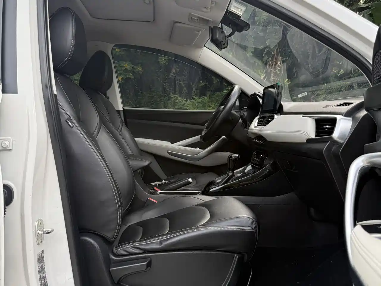 Baojun 530 2019 2019 1.5T CVT Luxury 7-Seater China VI
