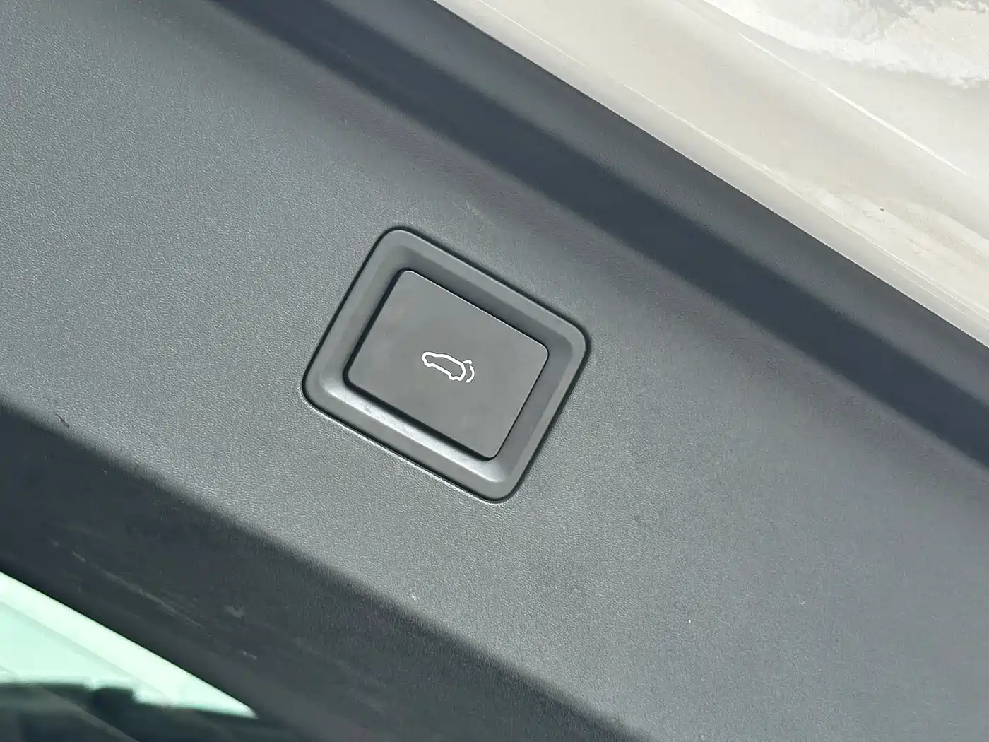 HiPhi Y 2023 2023 810km Long Range Edition
