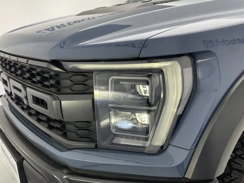 FORD F-150 RAPTOR