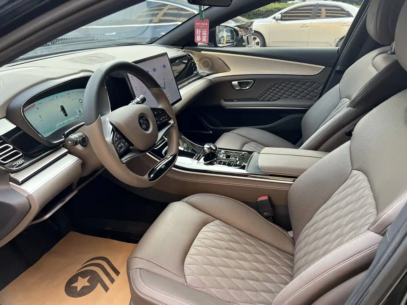 BYD Han 2023 EV Champion Edition 605KM FWD Premium фото 4