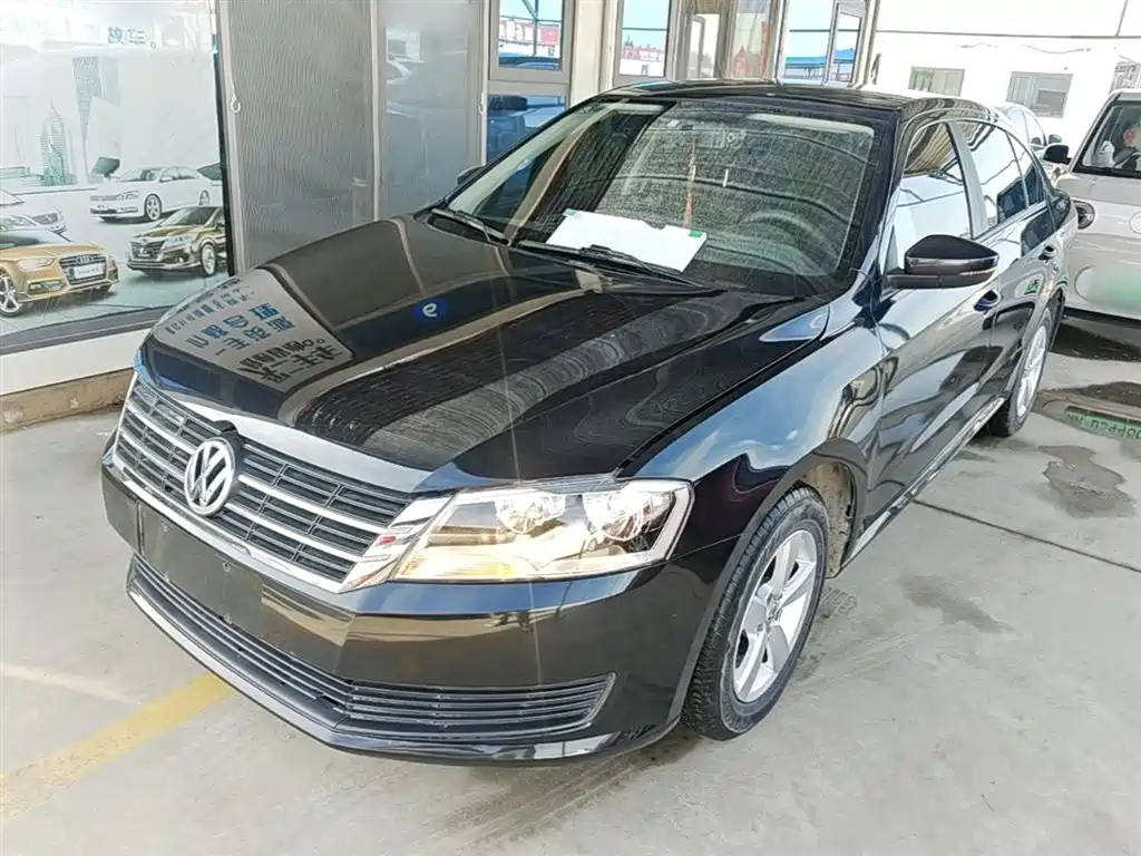 Volkswagen Lavida 2013 Facelift Classic 1.6L Manual Trend фото 2
