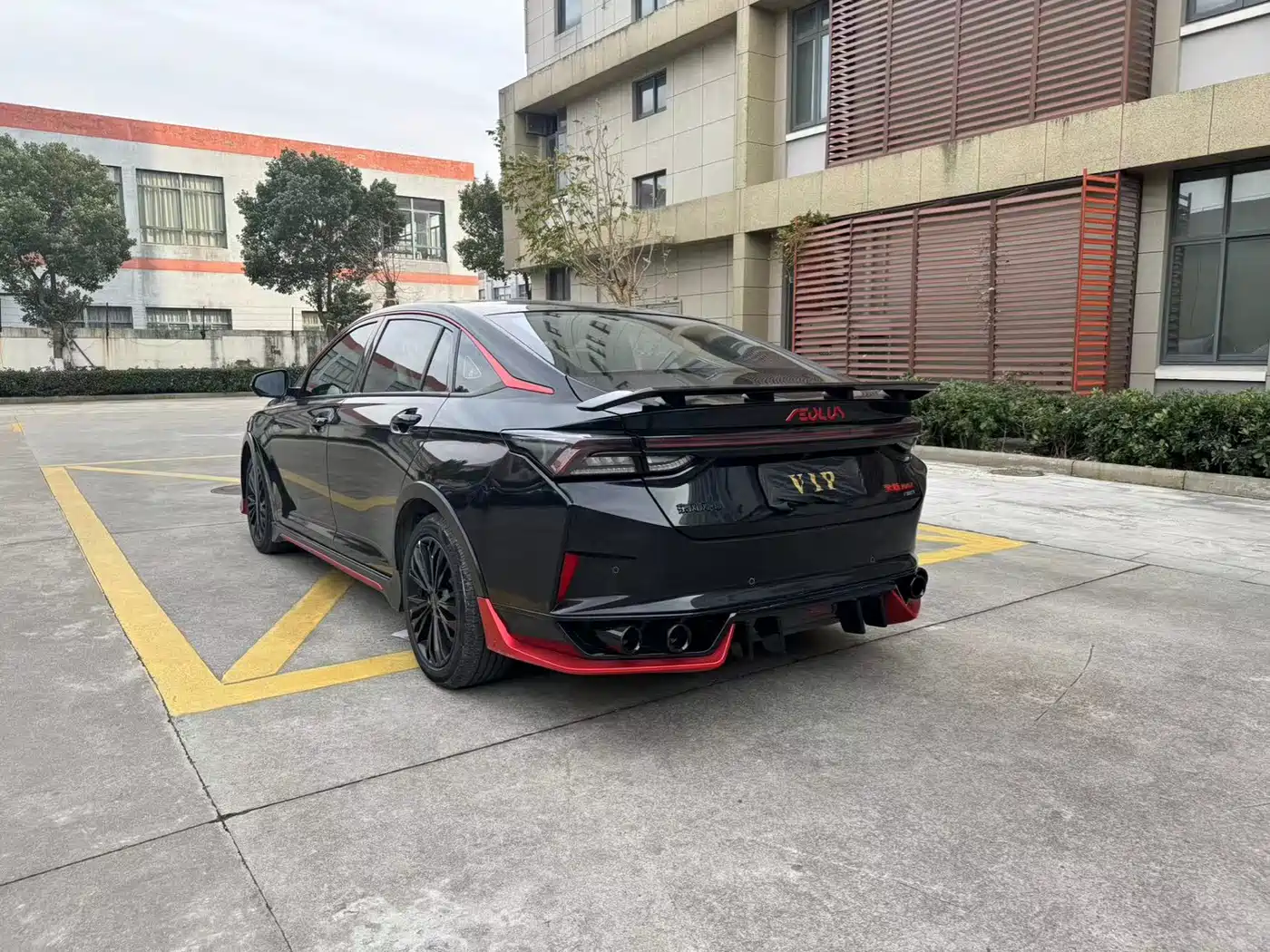 DONGFENG FENGSHEN YI HYUN MAX