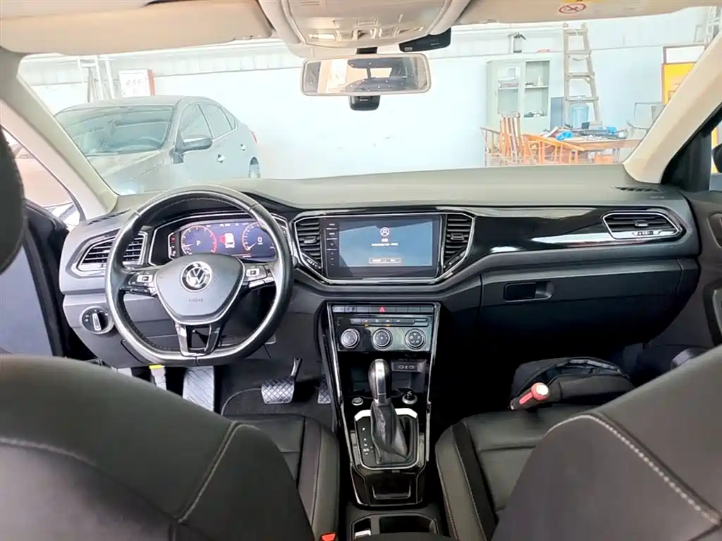 Volkswagen T-ROC 2021 280TSI DSG 2WD Comfort Connected фото 10