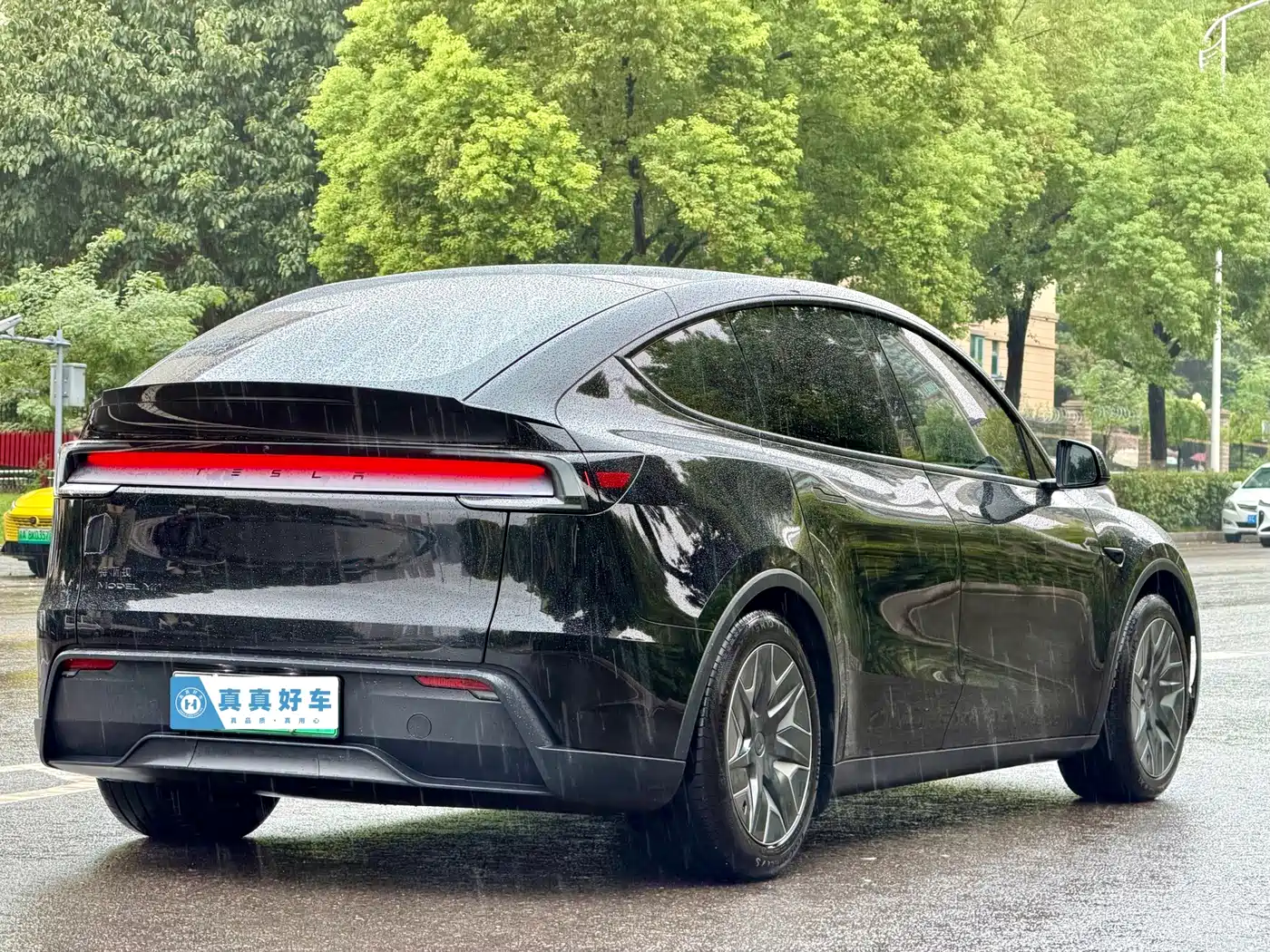 Tesla Model Y L 2025 2025 Facelift Long Range AWD