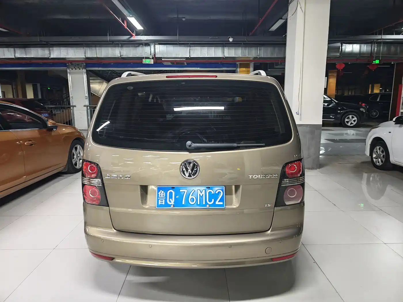 Volkswagen Touran 2015 1.4T DSG Comfort Edition 5-seater фото 11