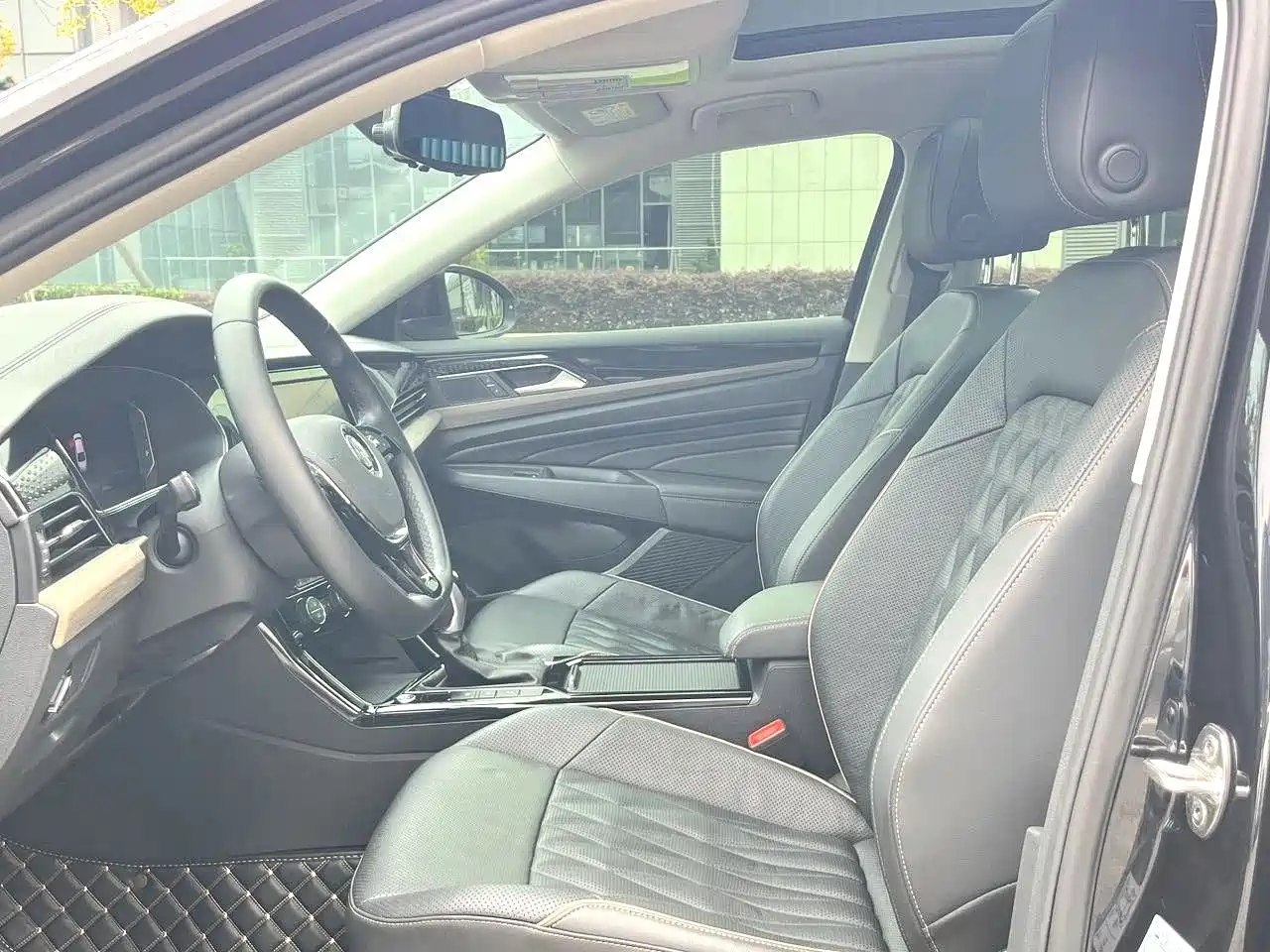 Photo 3 - Volkswagen Passat