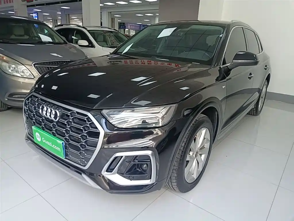 Audi Q5L 2022 40T Luxury Dynamic
