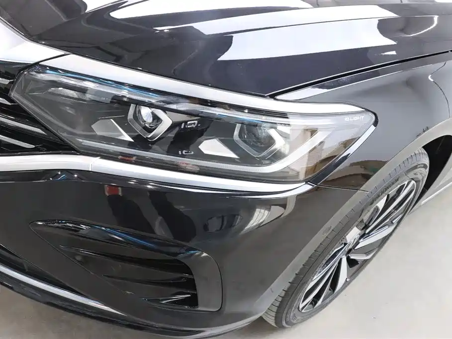 Volkswagen Passat 2026 Outstanding Edition 380TSI Dragon Glory Version фото 32