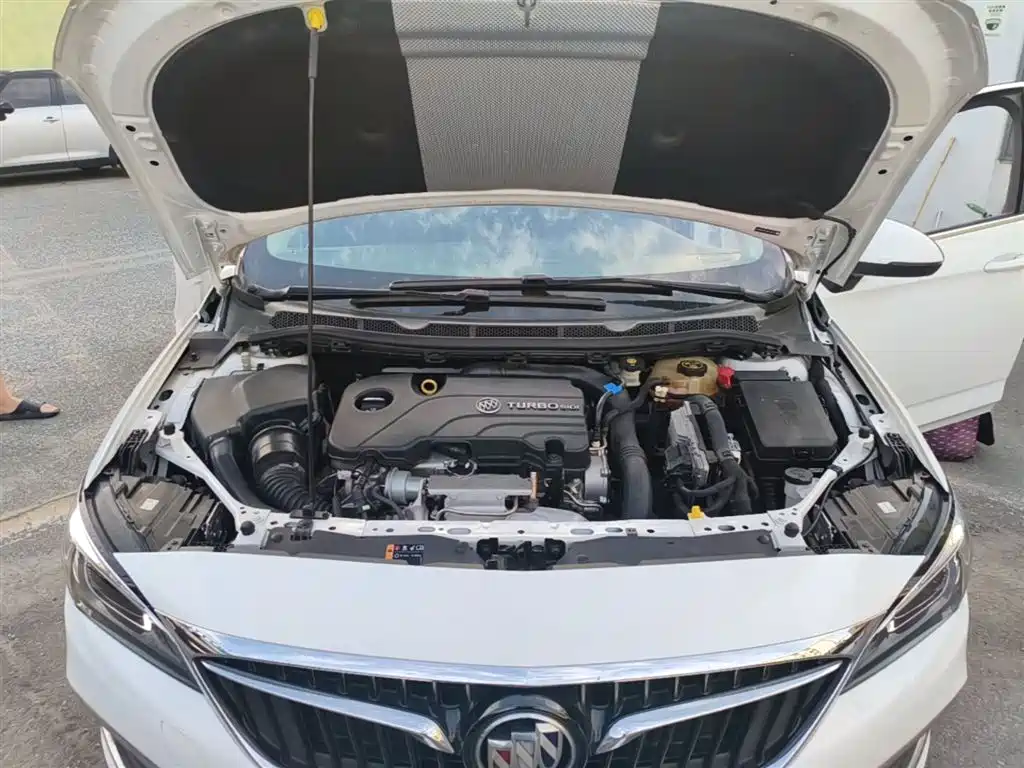 Buick Verano 2019 Sedan 20T Dual Clutch Elite фото 20