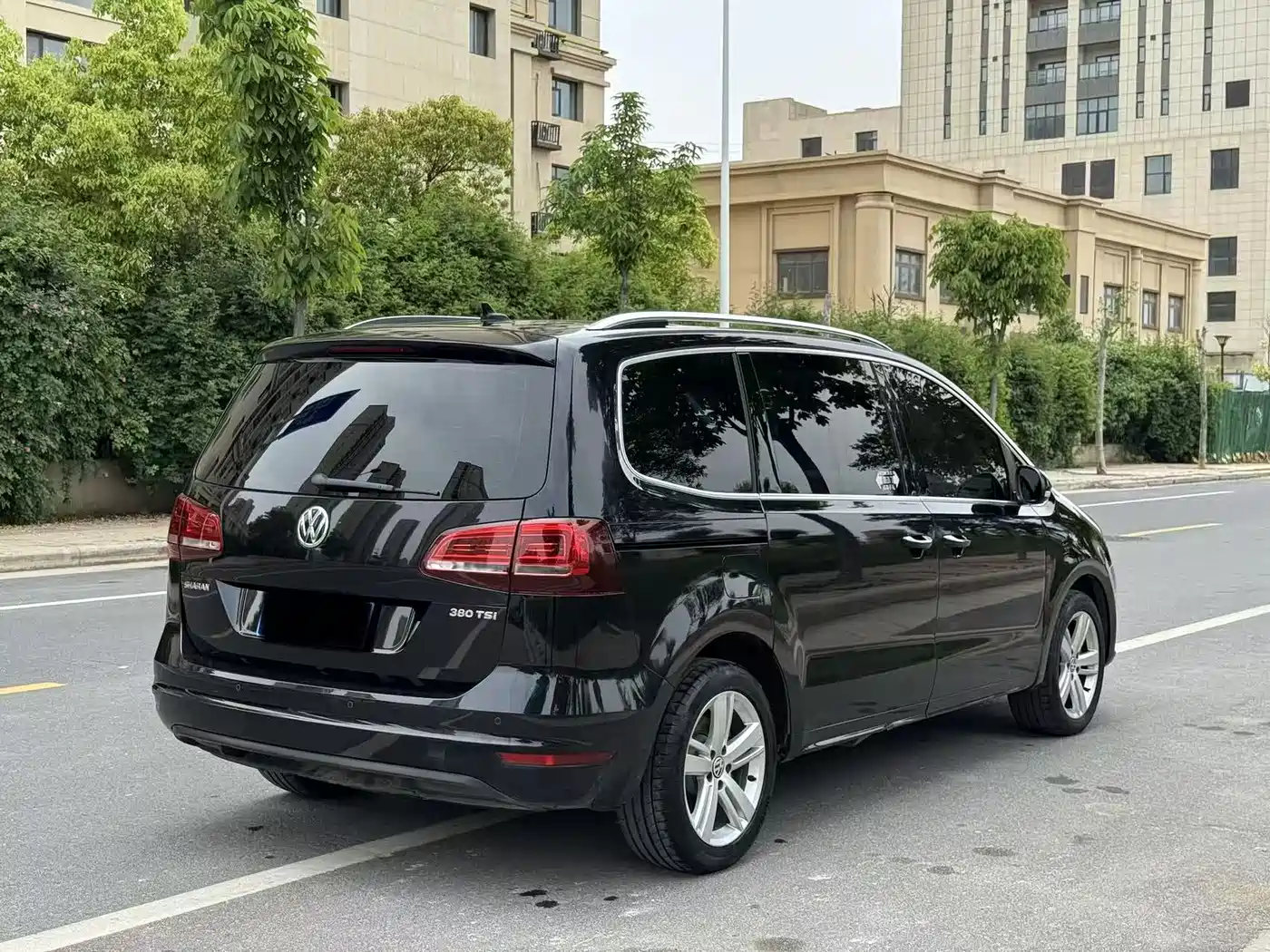 Volkswagen Sharan 2016 380TSI Comfort 7-seater фото 4