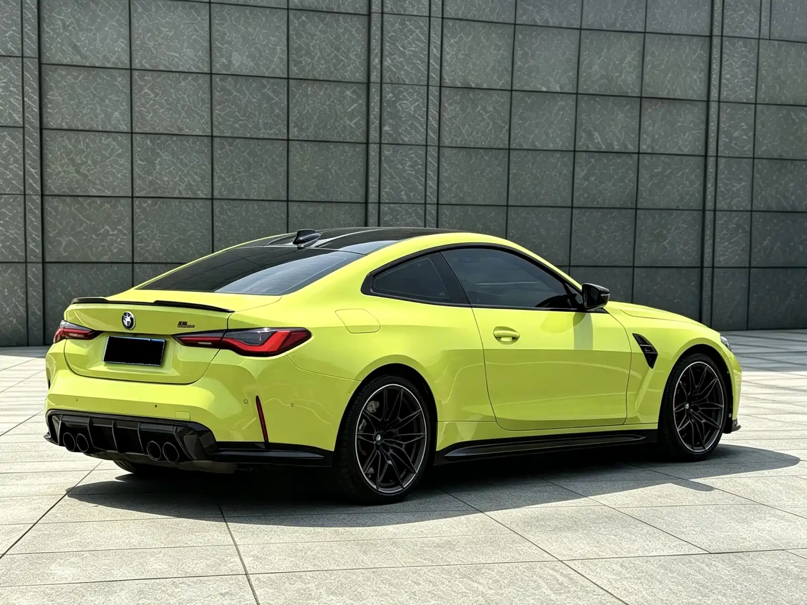Photo 18 - BMW M4