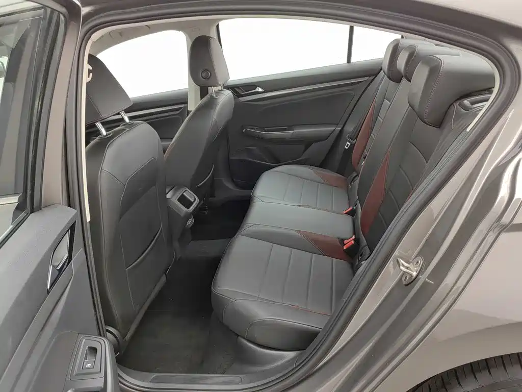 صورة 15 - Volkswagen Bora