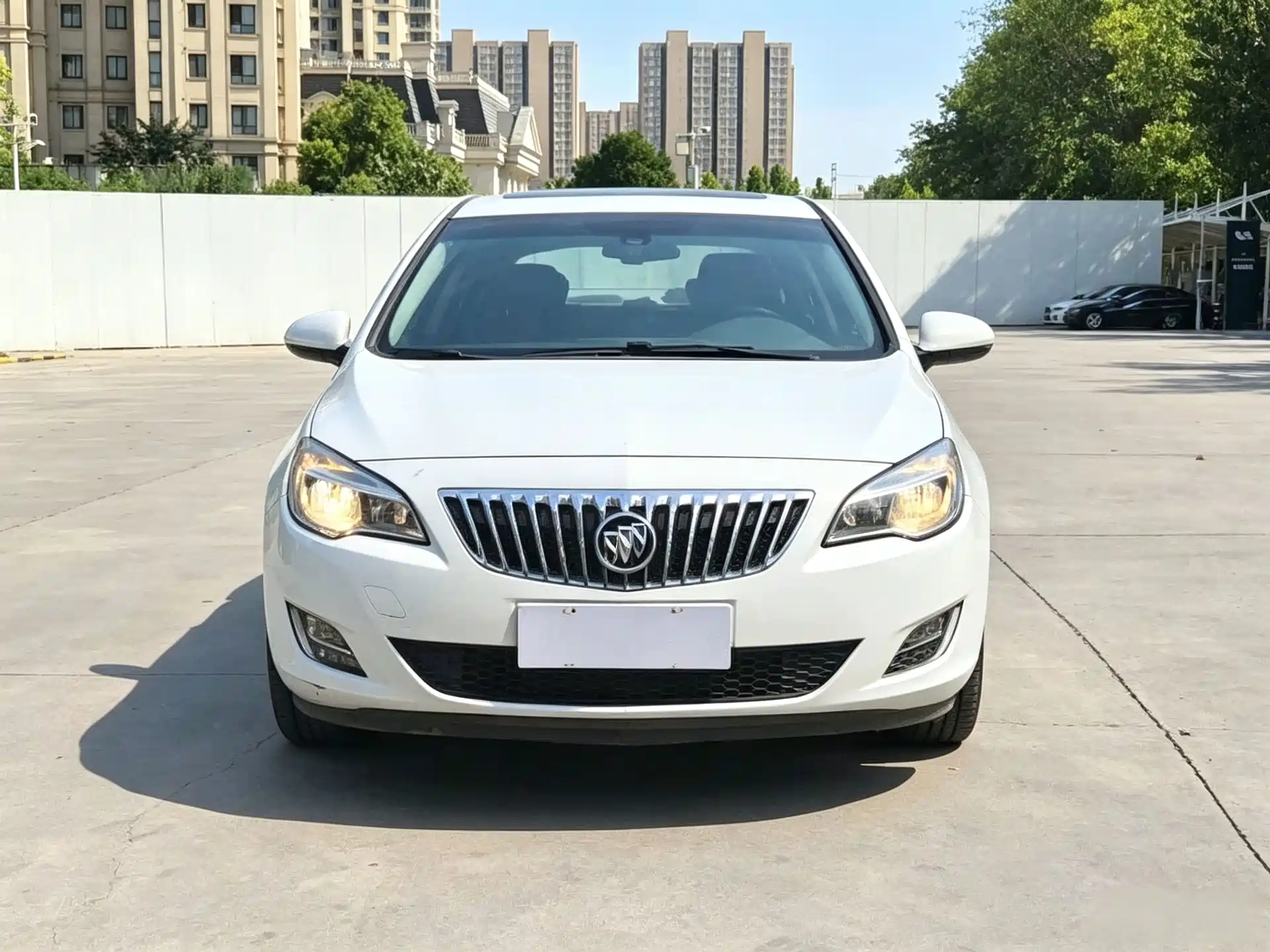 Фото 2 - Buick Excelle