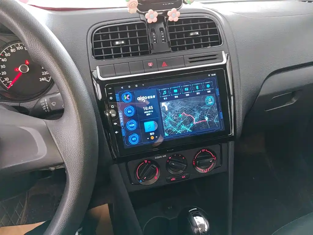 Volkswagen Polo 2016 1.4L Automatic Trend фото 13