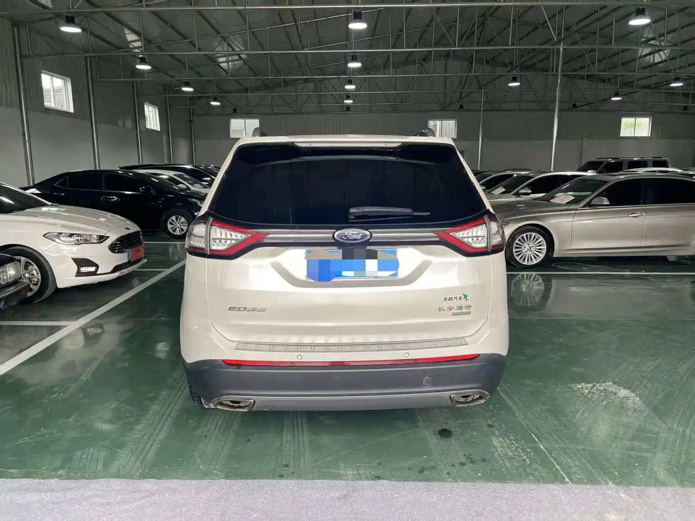 Ford Edge 2017 2016 EcoBoost 245 2WD Luxury 7-Seater