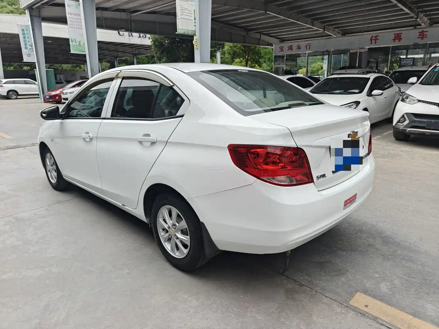 Chevrolet Sail 2015 Sail 3 1.5L Manual Ideal Sunroof Edition фото 5