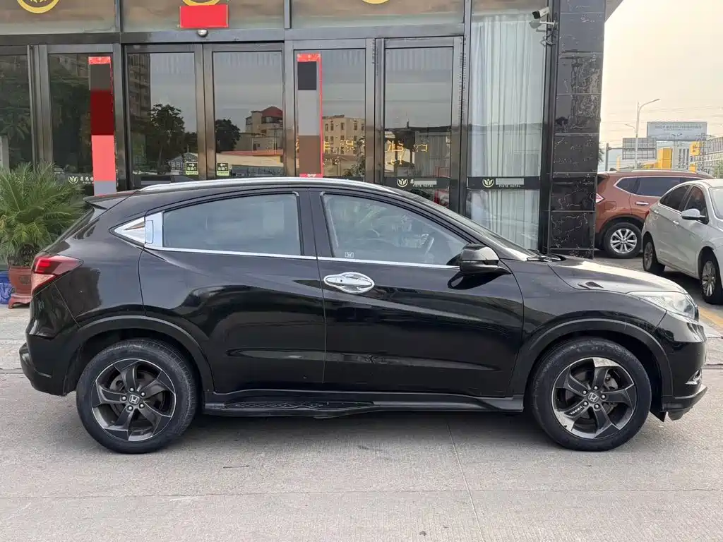 Honda Vezel 2014 2015 1.8L CVT FWD Luxury