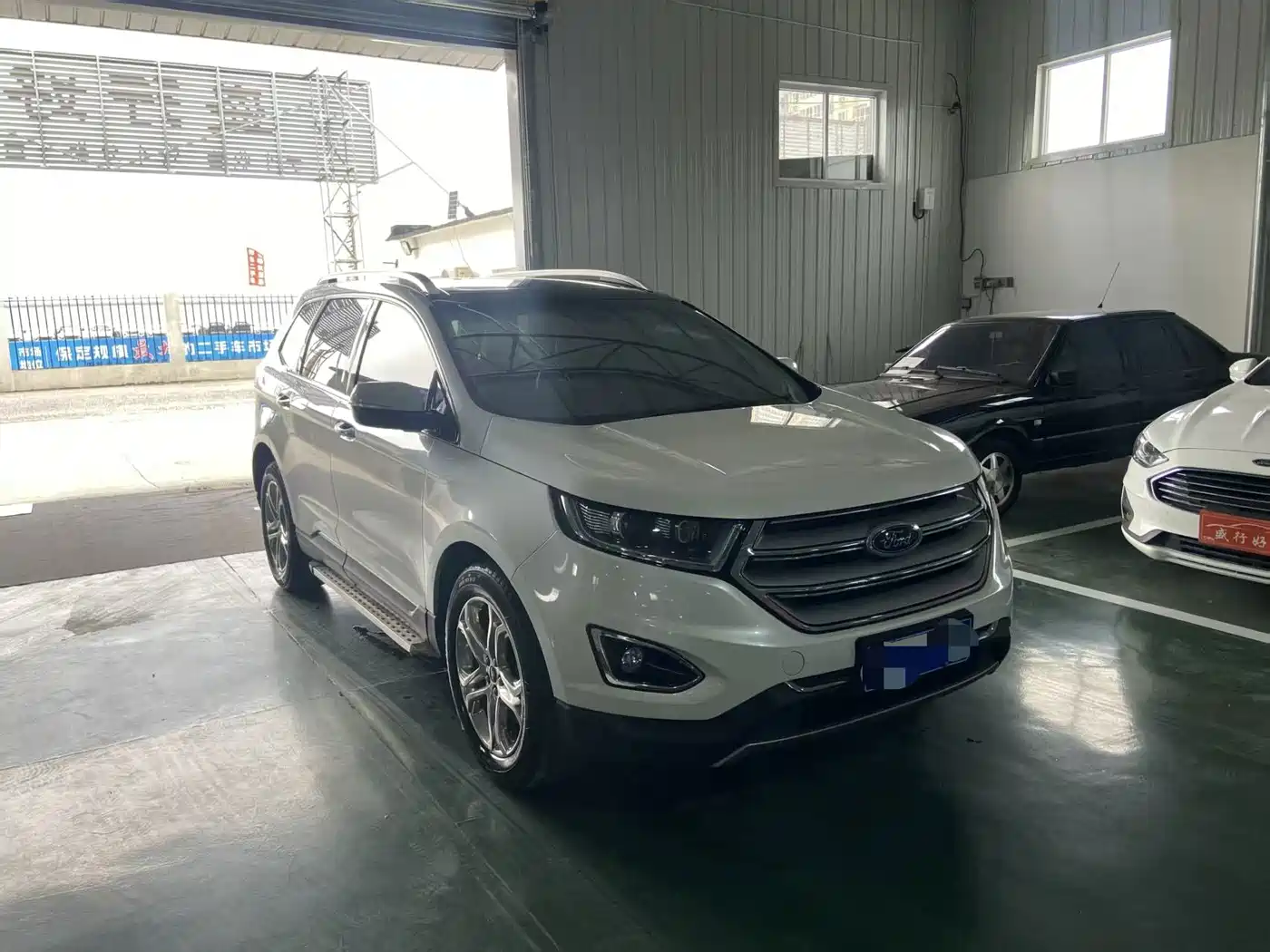 Ford Edge 2017 2016 EcoBoost 245 2WD Luxury 7-Seater