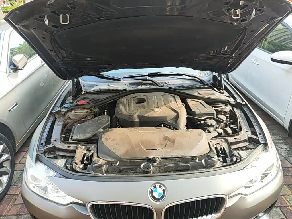 Фото 20 - BMW 3 Series