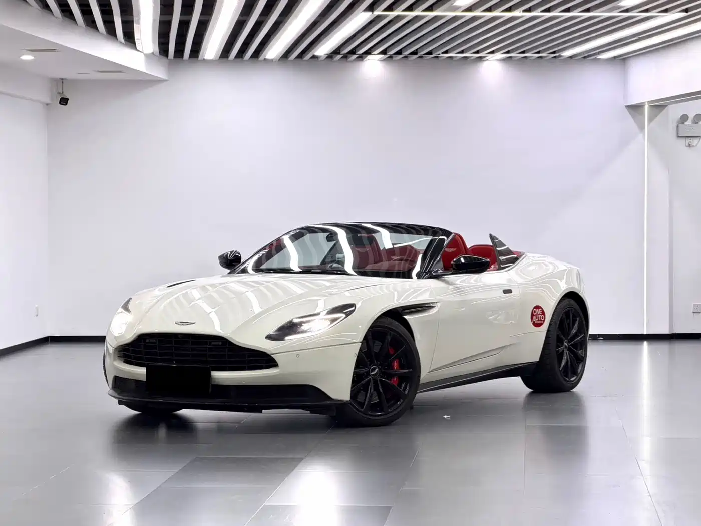 Aston Martin Aston Martin DB11 2019 4.0T V8 Volante