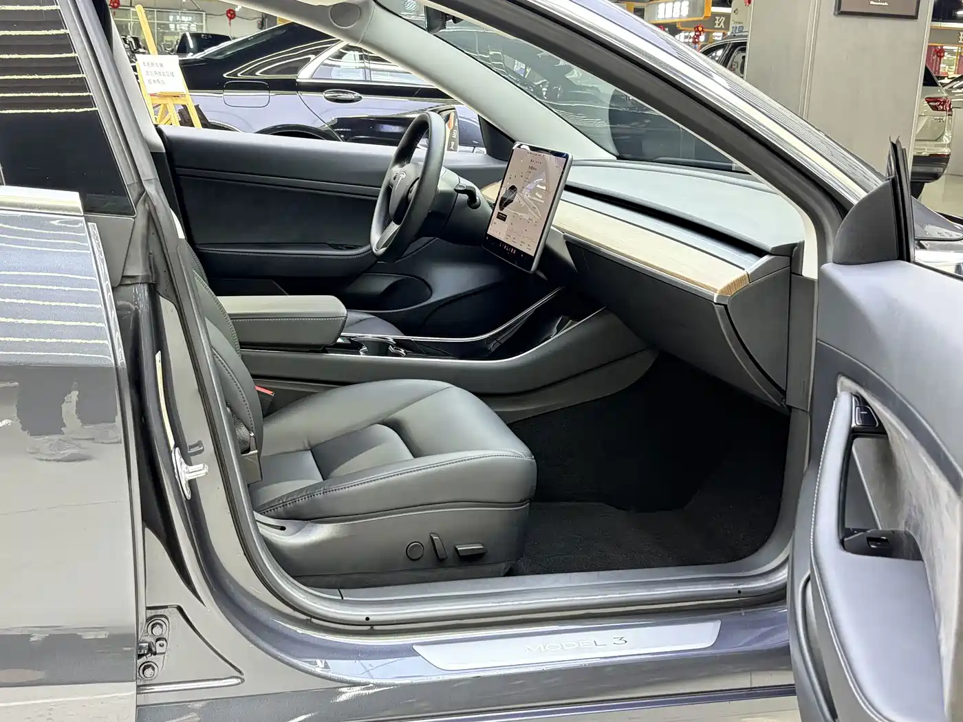 Tesla Model 3 2020 2020 Standard Range Rear-Wheel Drive Upgrade